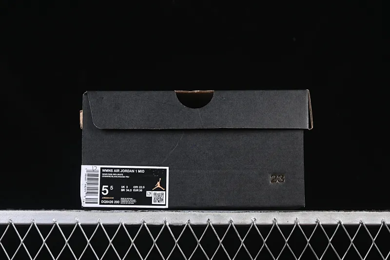 All categories Air Jordan Jordan series basketball shoes Air Jordan 1 Mid Air Jordan 1 Mid AJ1 Joe 1 white wheat Chinese culture and leisure sneakers DQ8426-200